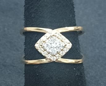 Ring R13 View 1
