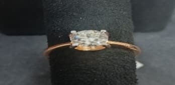 Ring R28 View 1
