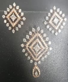 Pendant Set PE7 View 1