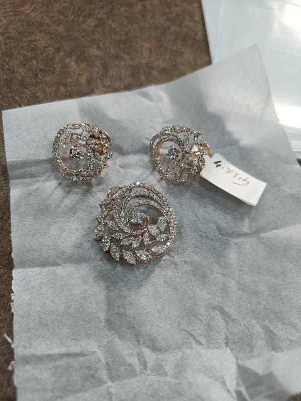 Pendant set PE35 View 1